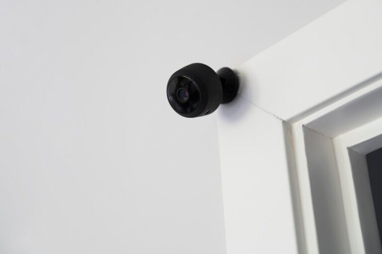 Merek CCTV Terbaik: Tawarkan Fitur Lengkap di Era Digital