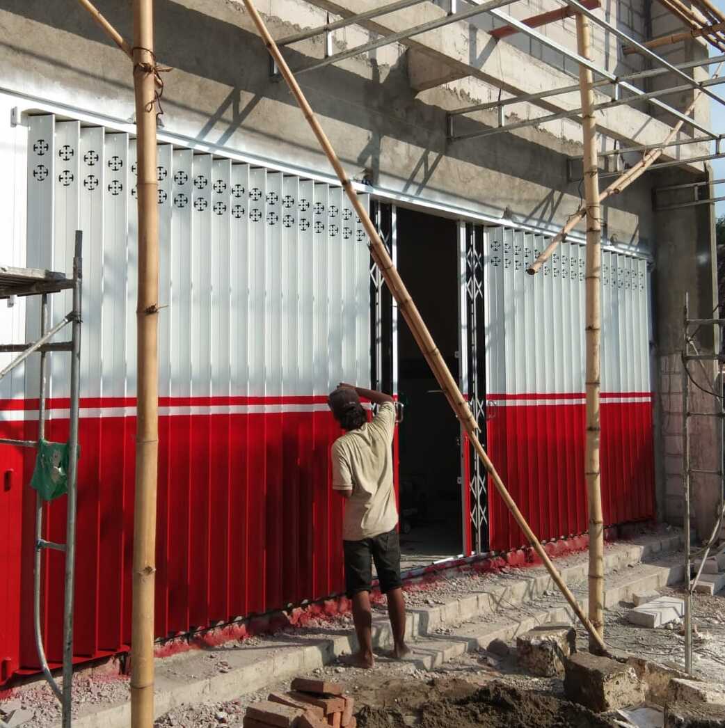 Investasi Aman dan Cerdas dengan Memilih Pintu Harmonika Surabaya dari Bengkel Las Mahkota