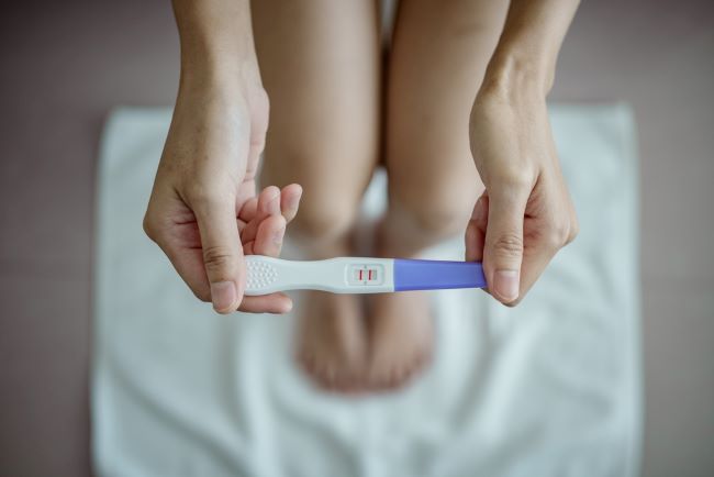7 Ciri-Ciri Kehamilan yang Jarang Disadari, Sering Buang Air Kecil Salah Satunya!